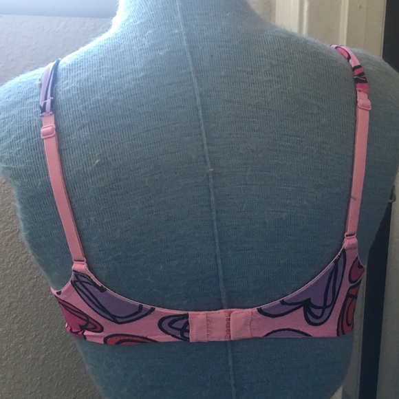 Victoria's Secret Body by Victoria Bra - Picture 2 of 3